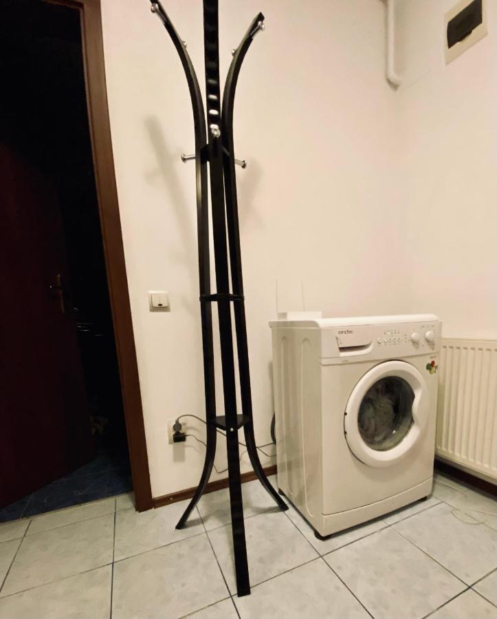 Cozy Apartment 2 Bedroom Private Parking Cluj-Napoca Esterno foto